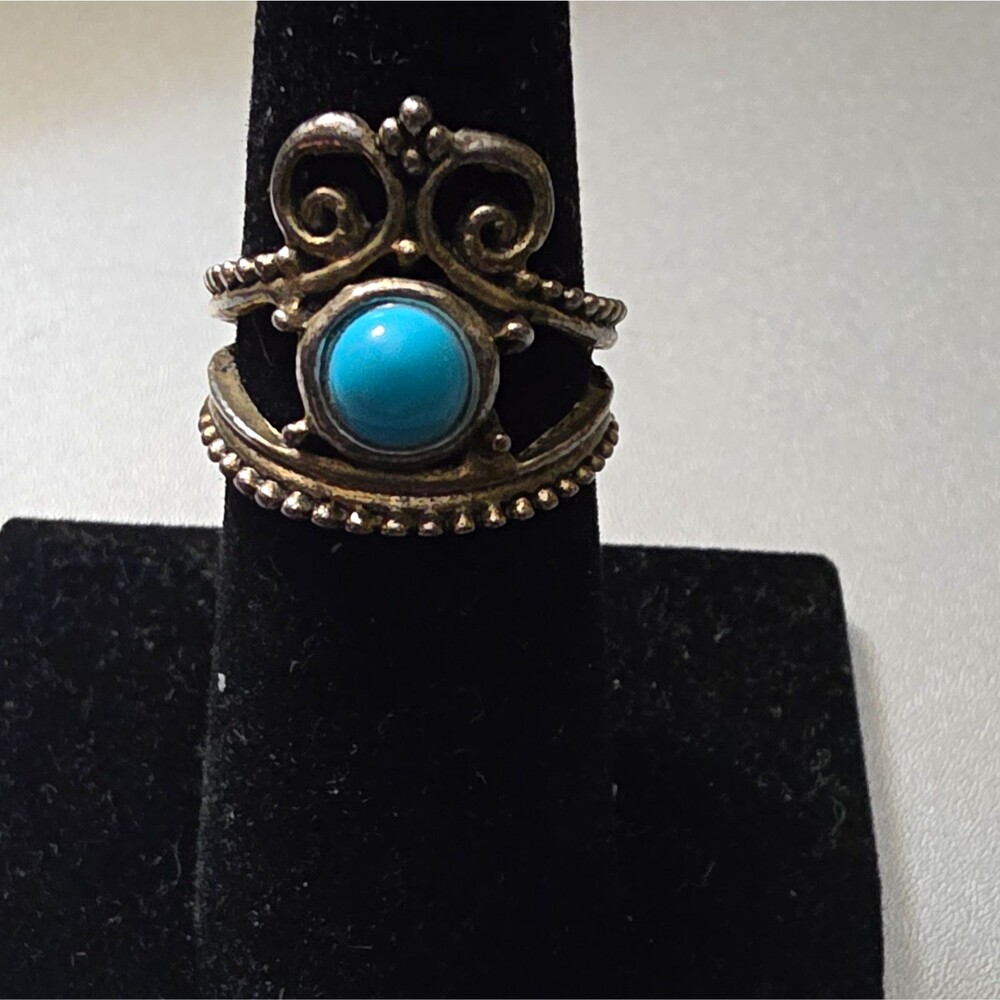 Silver Tone Cocktail Ring Size 6 Blue Round Cabochon Stone Ornate Scroll